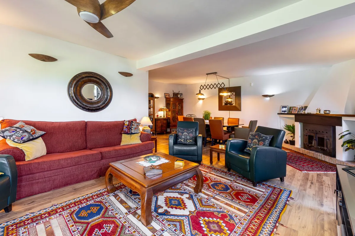 2ea1232a-1e13-4cc3-be5b-2fb81b22f258