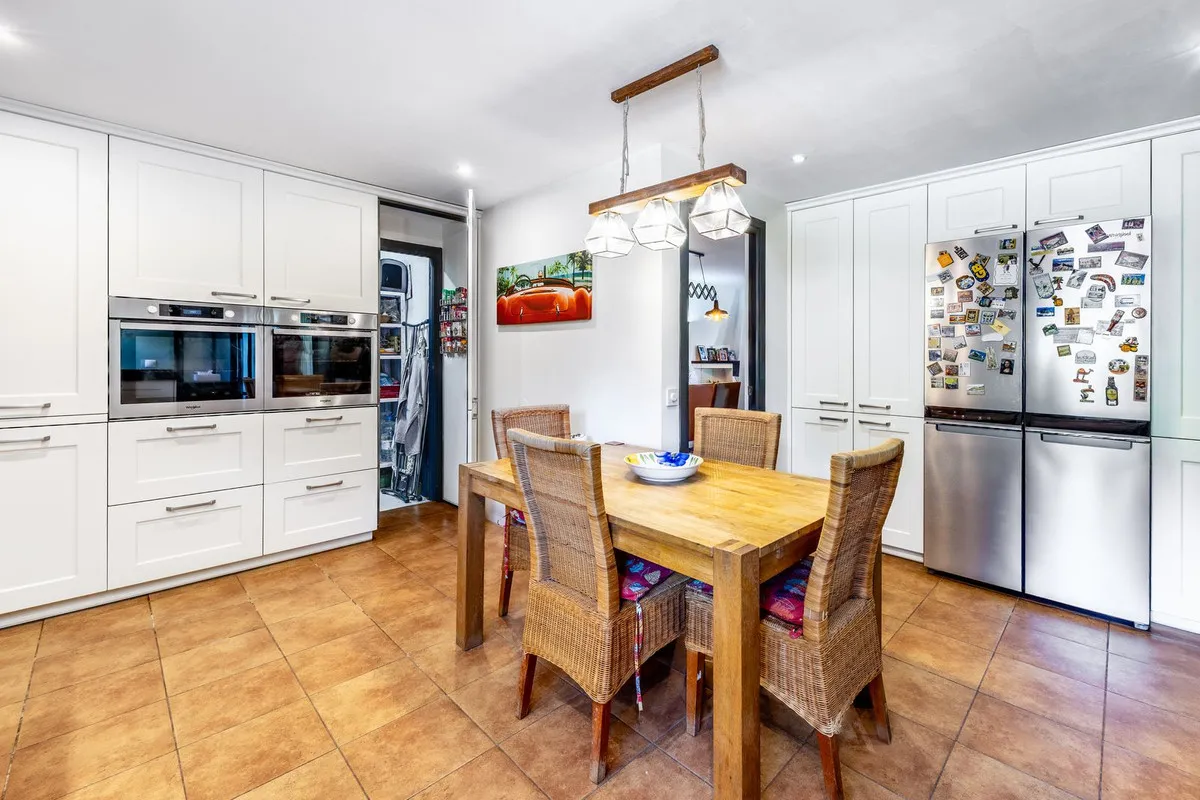 4b337c6a-df7b-4d9e-9b47-028fe7c03e45