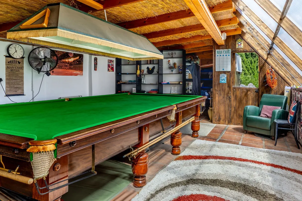 6398d4c0-58c3-4bbe-8ce6-6d64e67442e3