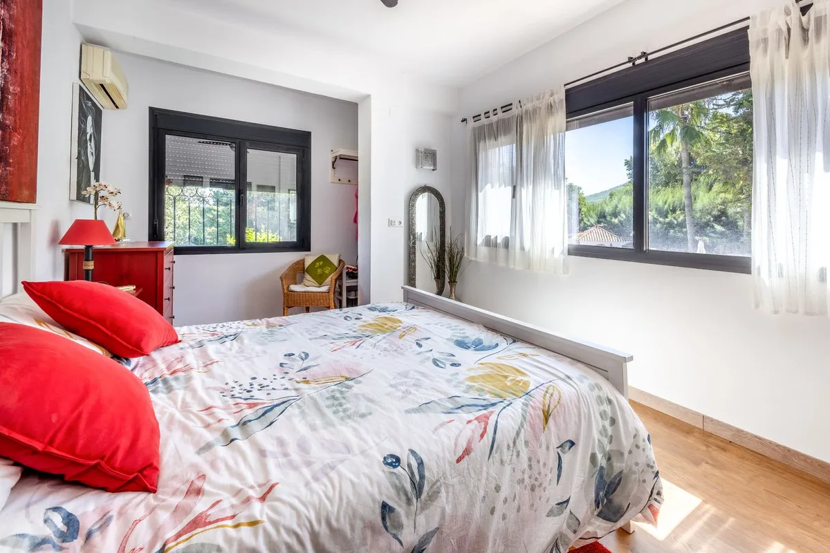 dd7529a9-0ca5-4bcc-a308-c6be828f8f89