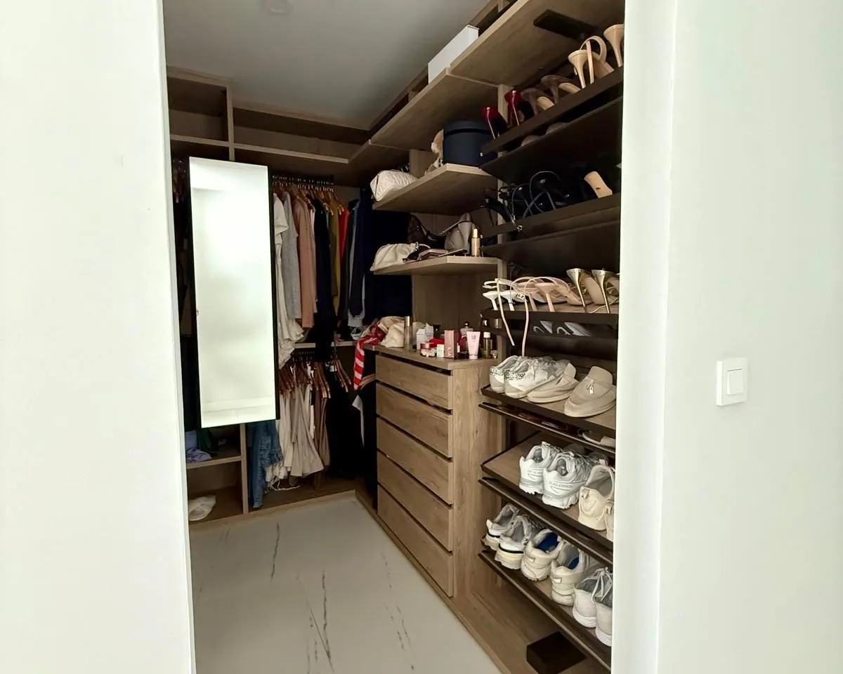 93419022-3727-4142-9901-6eedace9c295