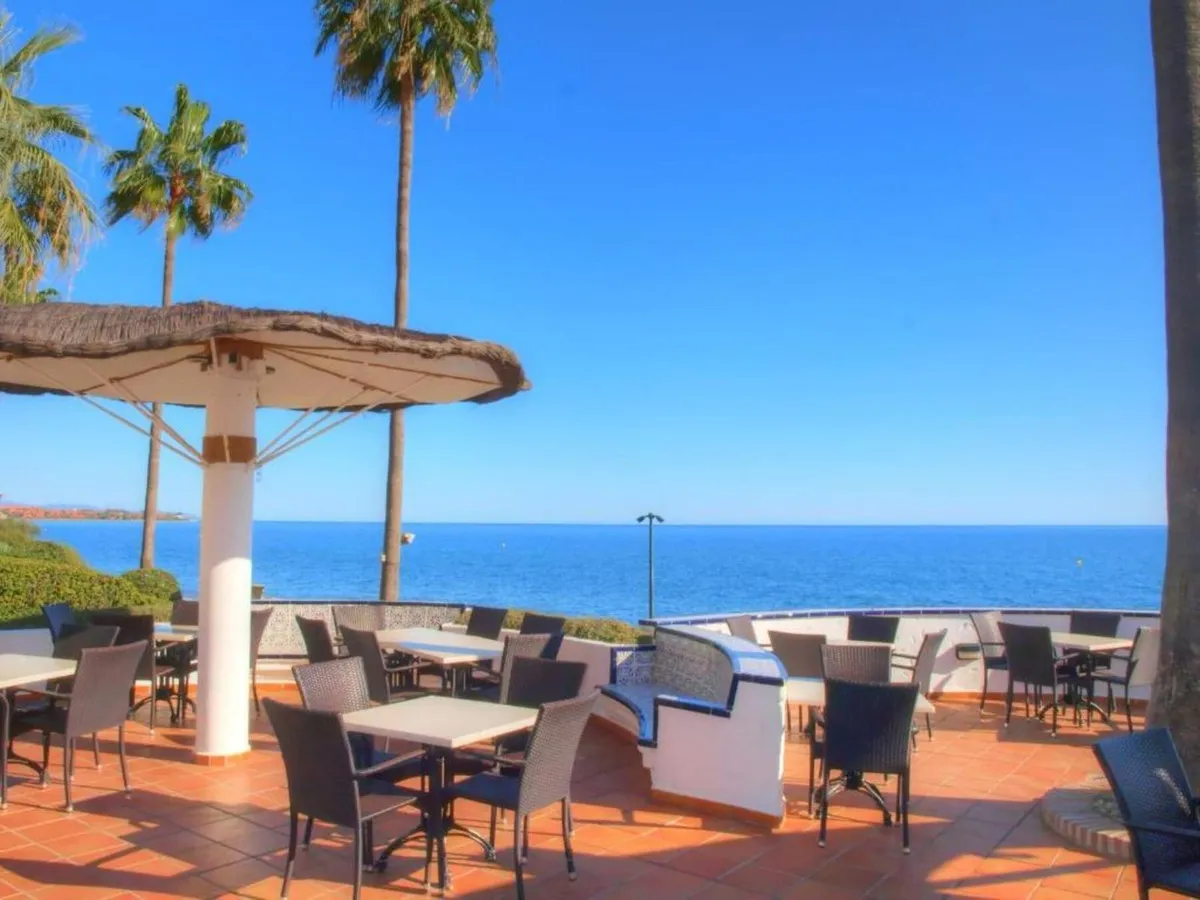 31e7fd7c-9909-4380-8e5c-62814f84d170