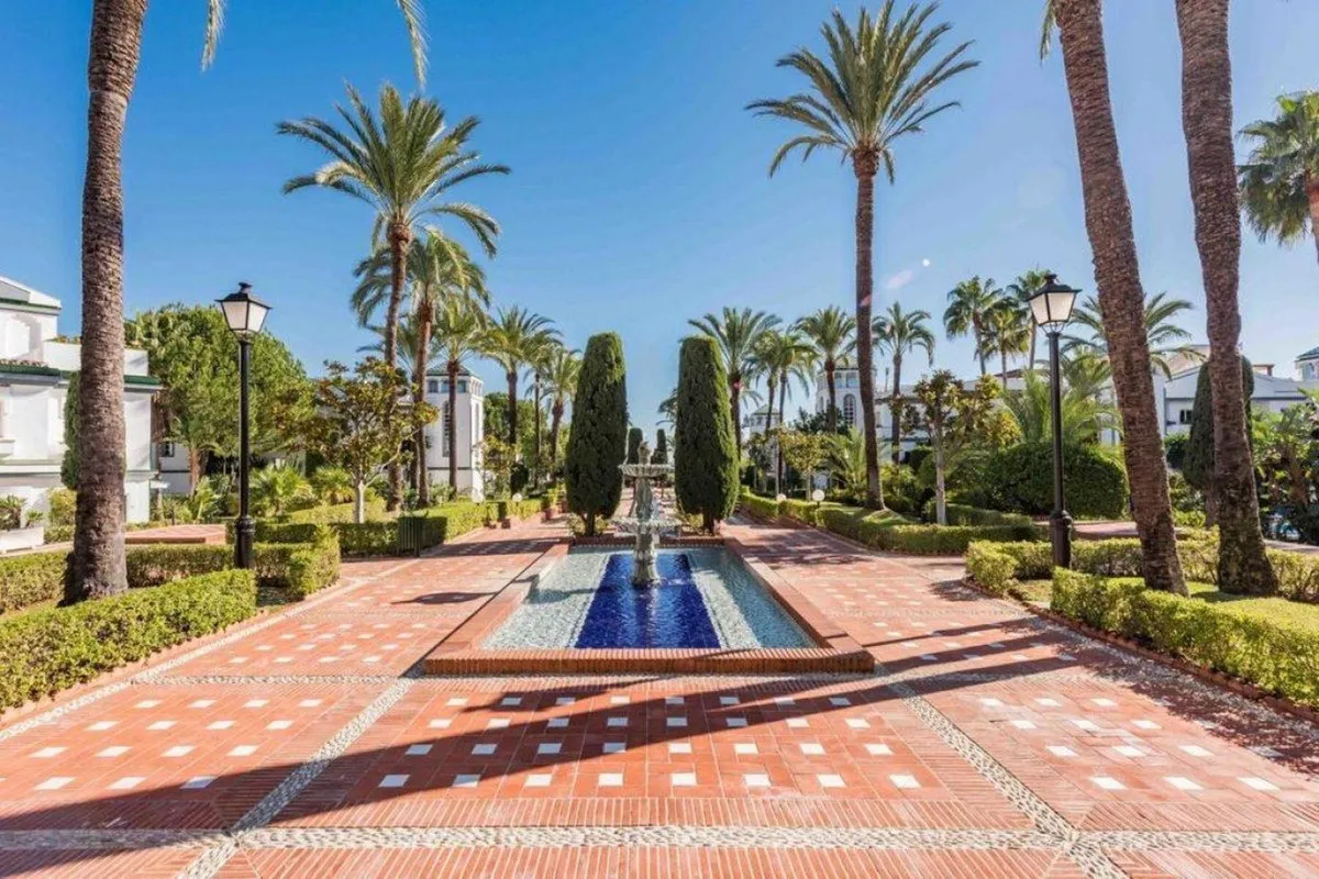 64d2b04e-a9a9-4754-997f-aa323d828d23