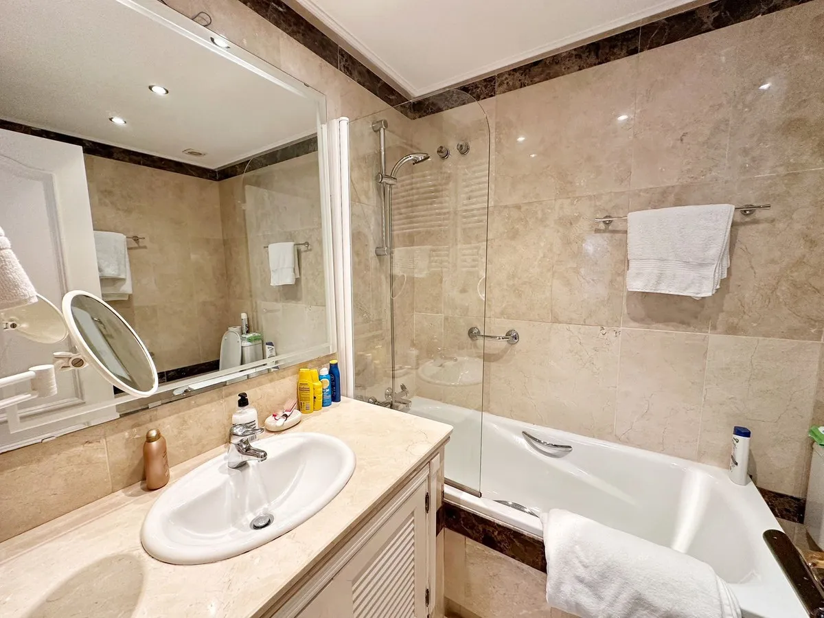 73fa68ad-7065-4b8c-bf93-6711ac2ce33f