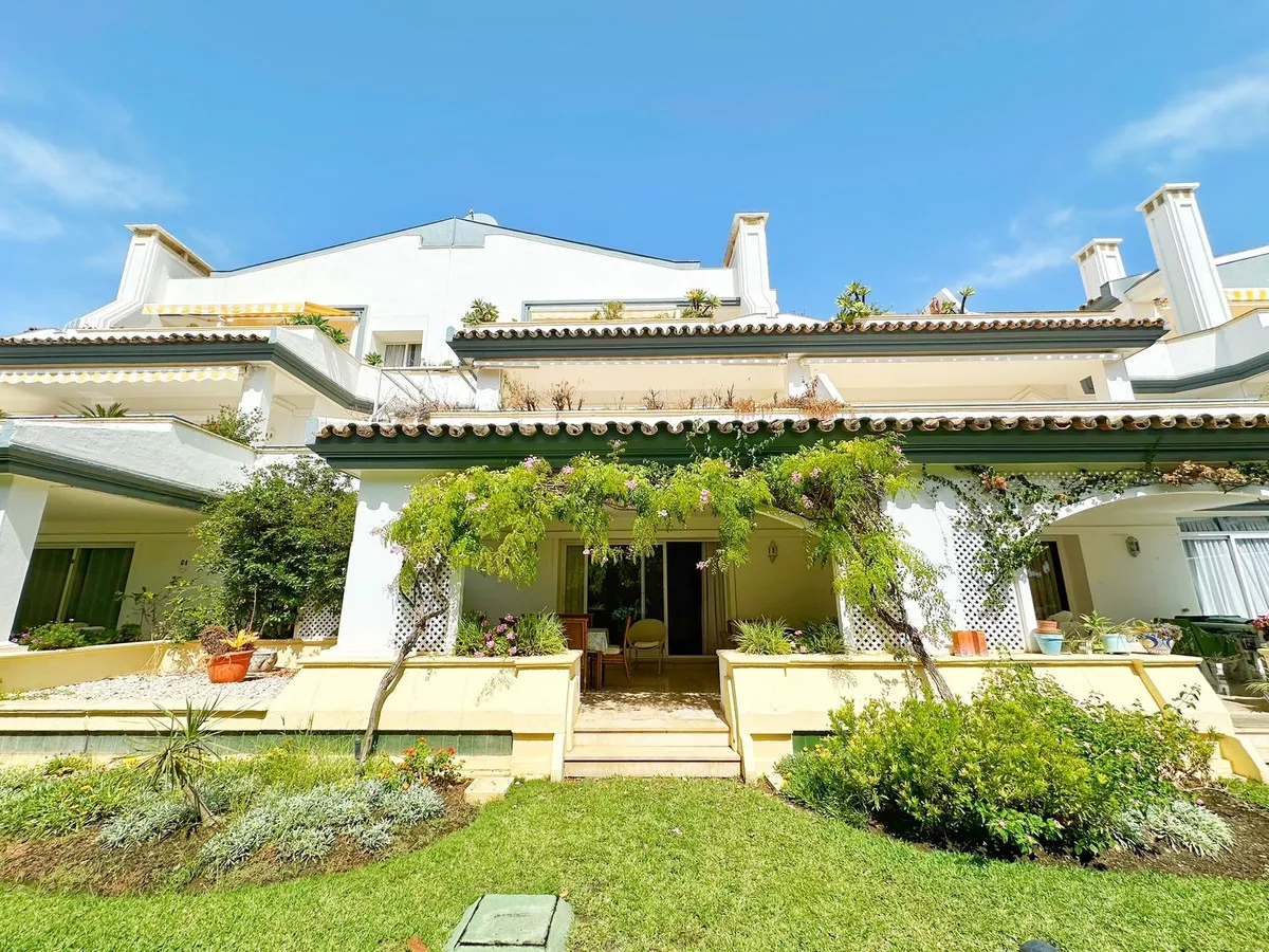 9d9947a7-c0ad-46b5-a8ef-2b4132ab80a4