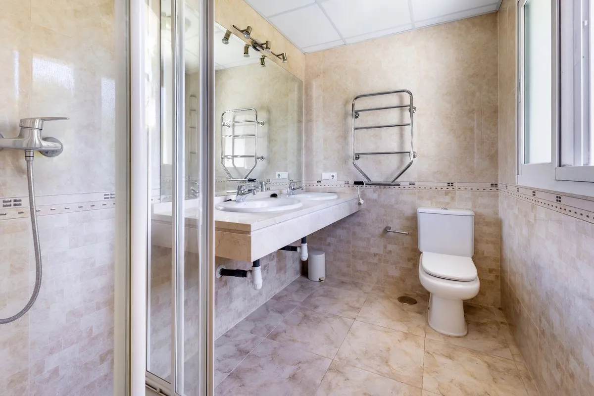 69a2fa56-4af8-497b-a1d1-1b2436ac115b