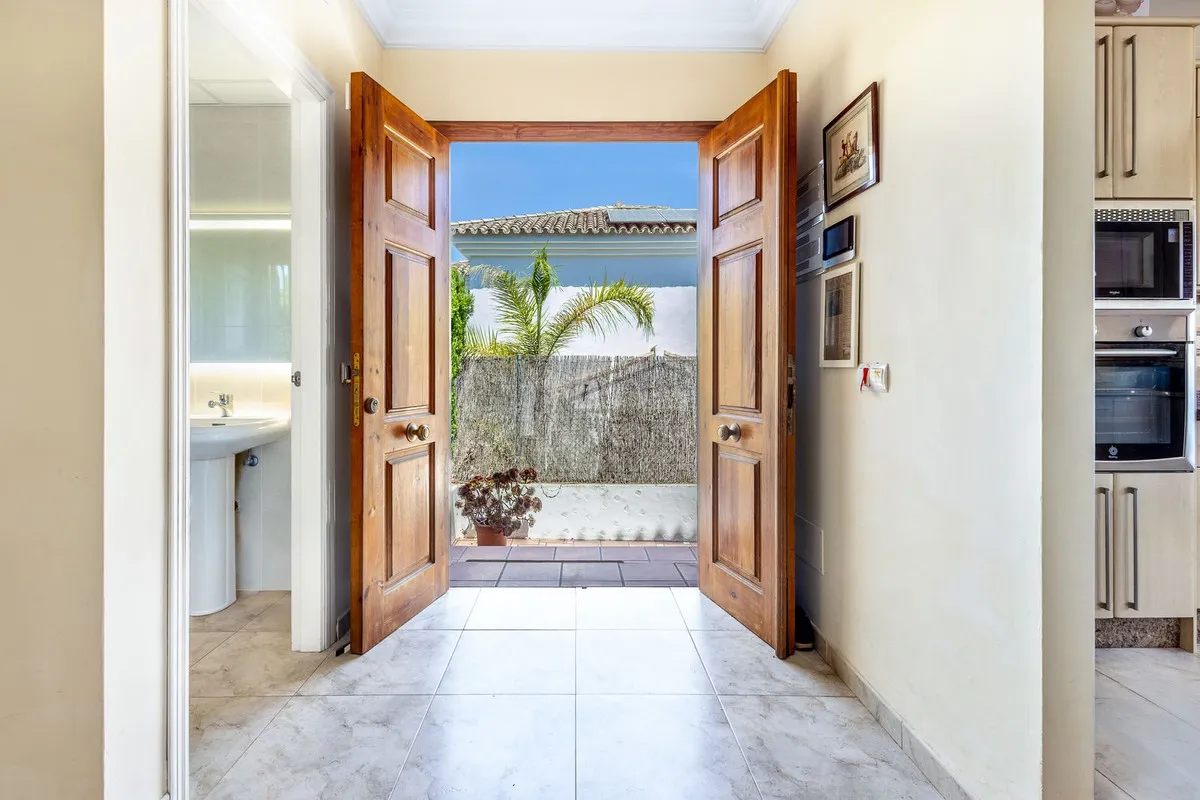 7e9087f7-88f4-47a3-a2b9-b1b676f69973