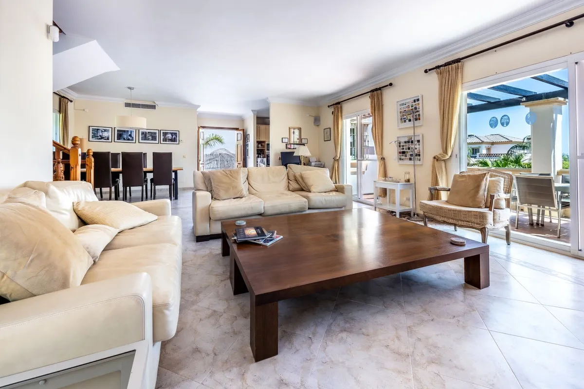 deafac2a-3351-451d-ab77-29af59f9acdd