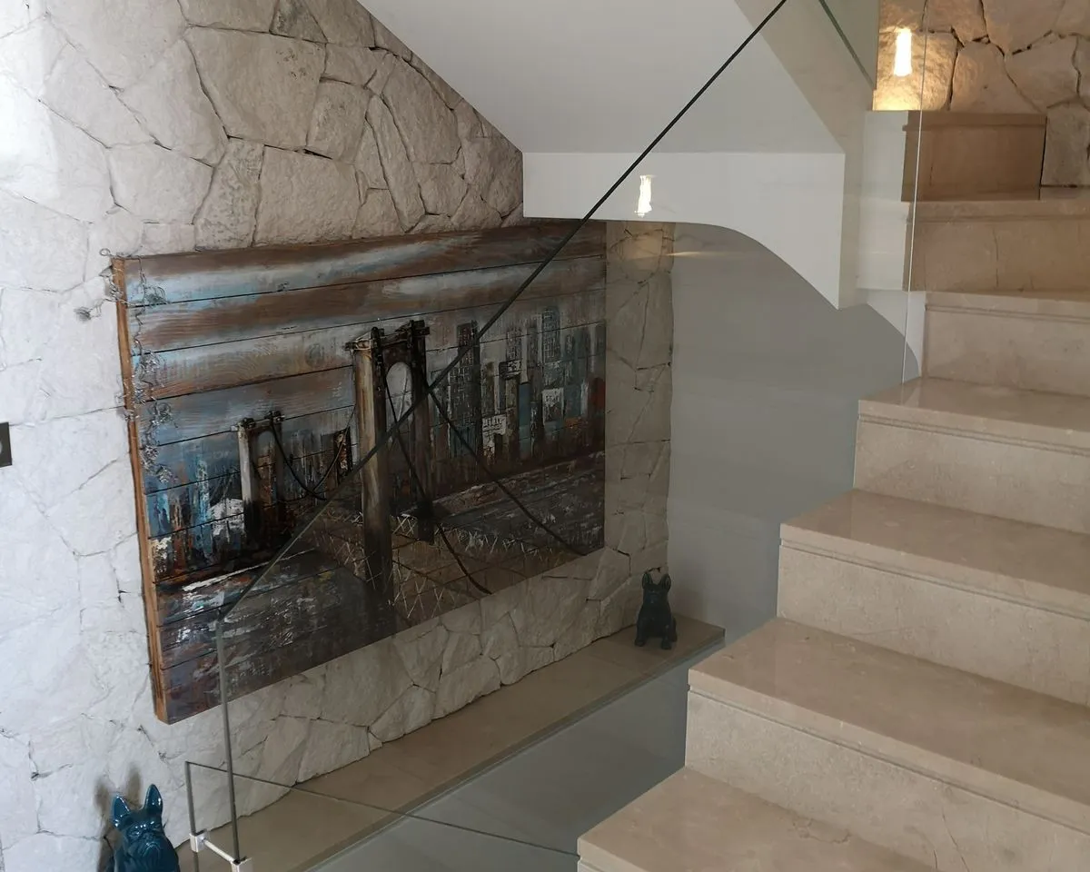 f316b08c-8f9d-4c3f-a109-5370bab8681c