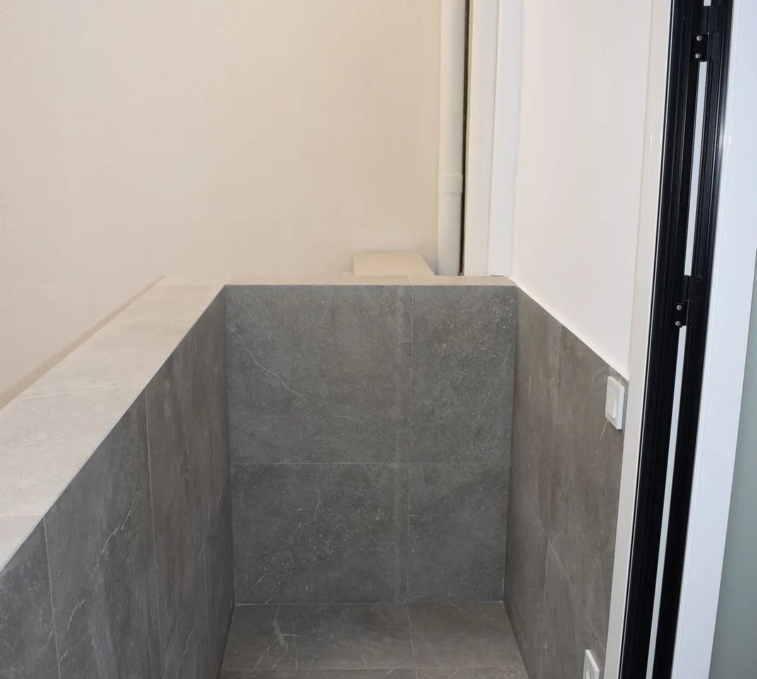 2c82e4e1-67bf-4a5b-845b-6c9ebe720b85