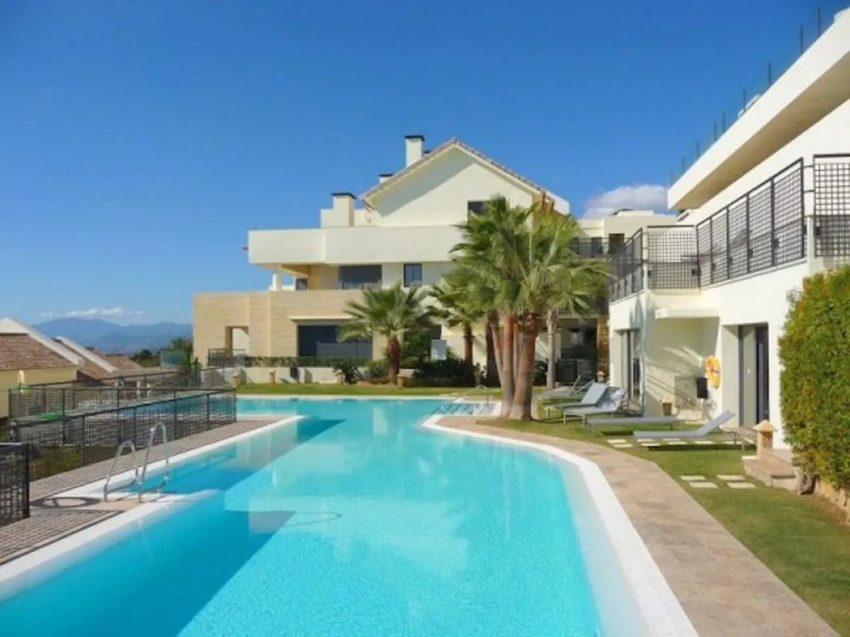 23c6df5c-bd29-4ca5-a87b-2454f02f65e8