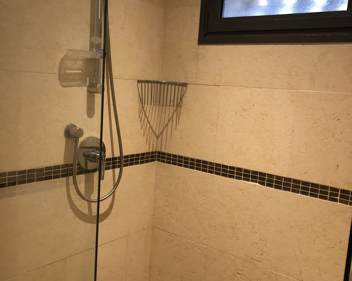 96757411-b1e7-4a9e-89ef-ee36f5773318