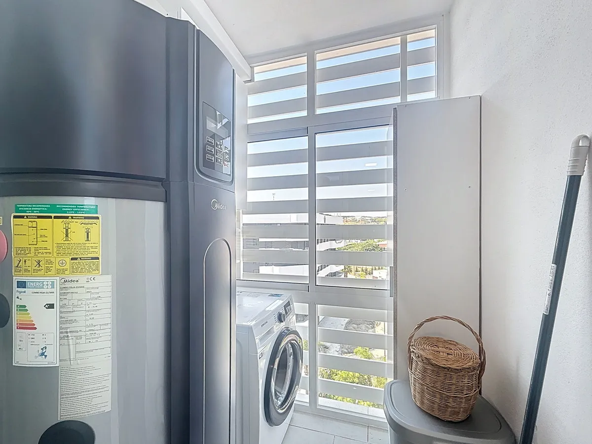 7cc80b74-c63d-4e33-a56a-94317f812cf6