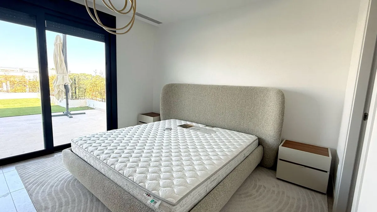 4e8cde03-94fc-4e7b-b441-358448dab7f2