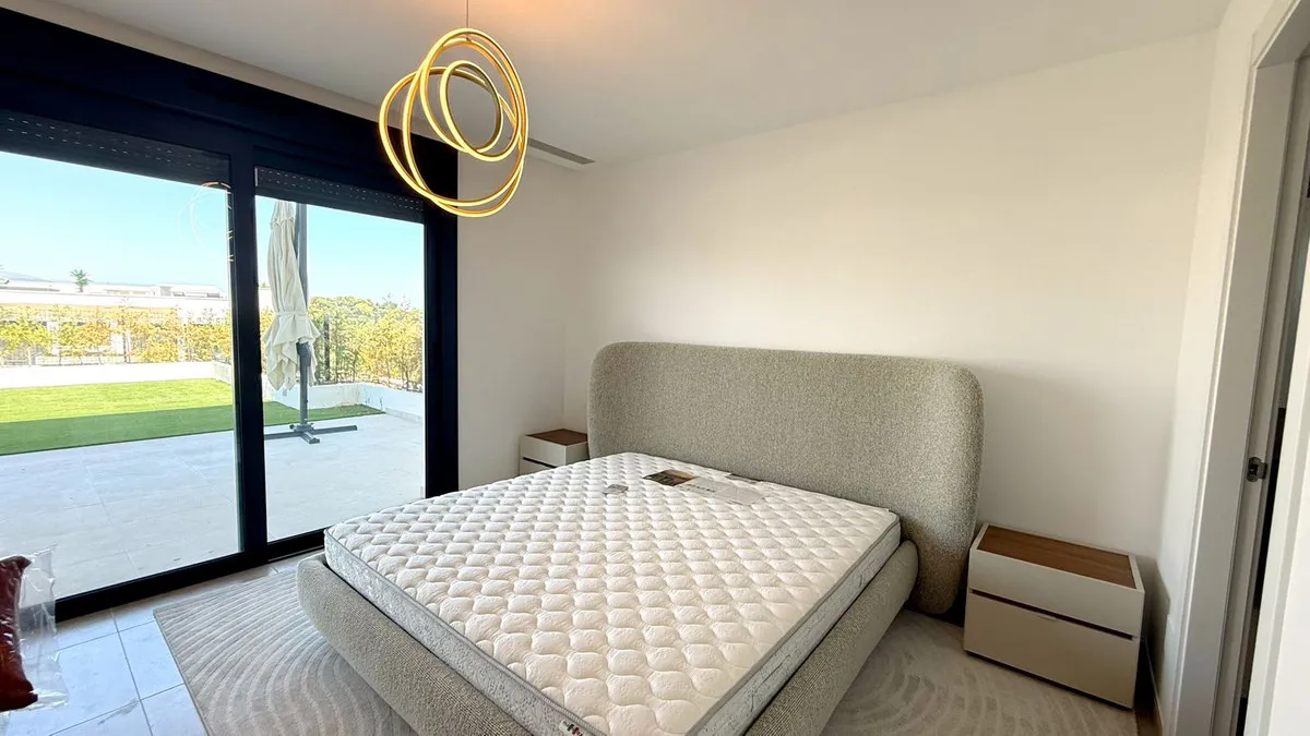 8b820408-0c61-4402-aaec-fa1a373137bd