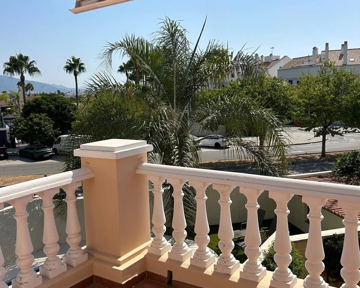 42b2f965-4ceb-4bf3-a4e5-1a9d7465aa89