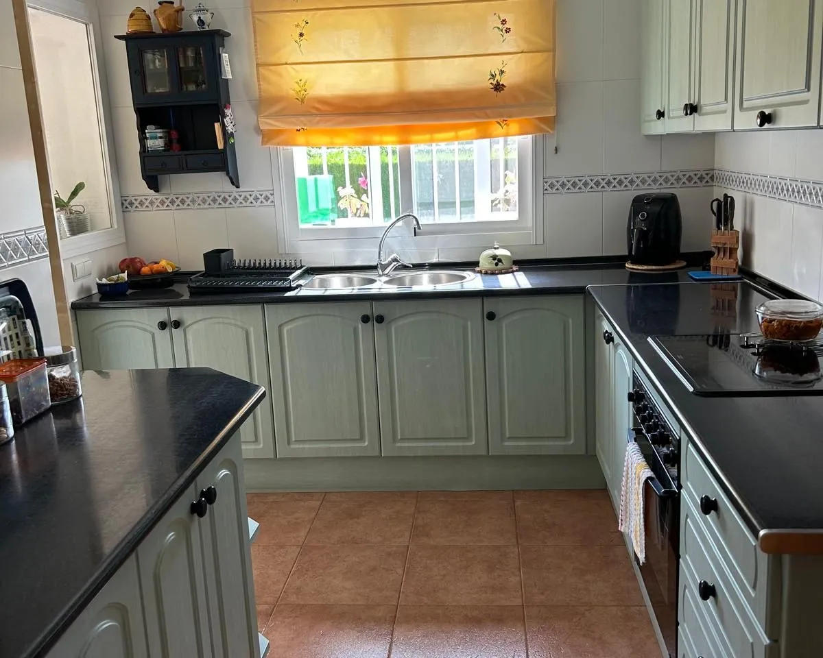 4c17f258-8ac9-4b4c-893c-8a6f9f73063b