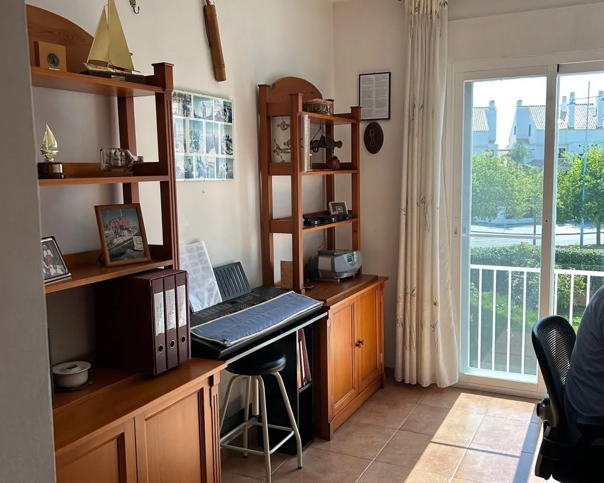 c250ea17-b1f0-4e39-bcef-ffea885869b2