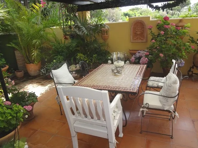 8ef596a7-4cc5-4ca4-8cb6-4772ab544c5c