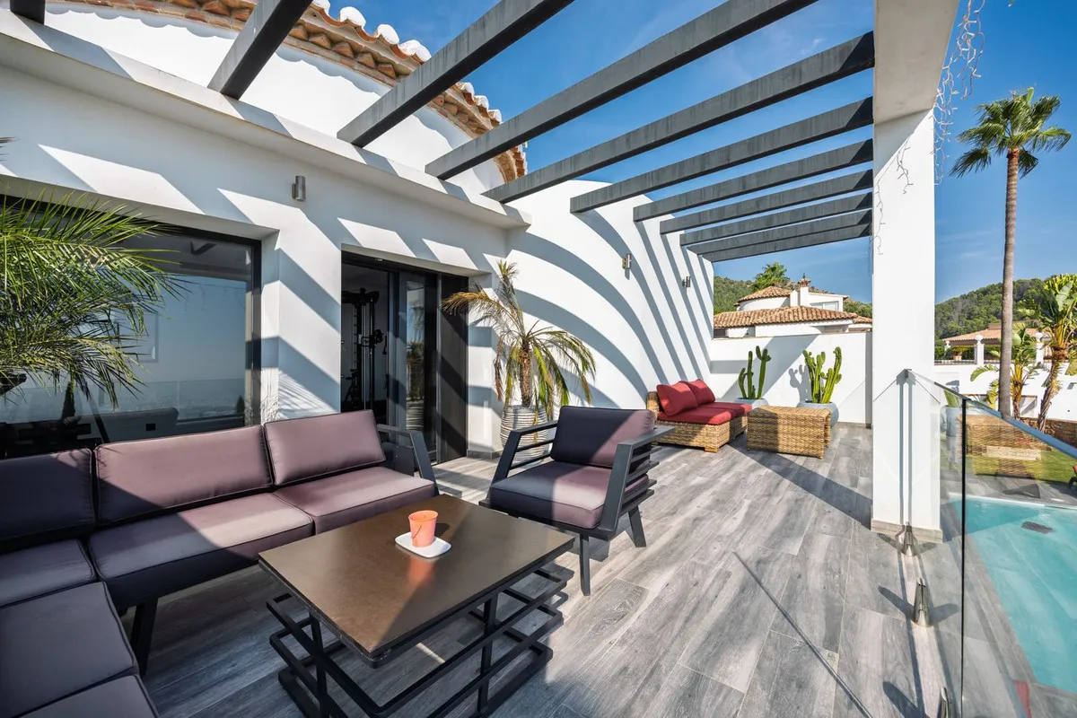 2c39af0c-f73a-468d-ae58-a77fee9262c3