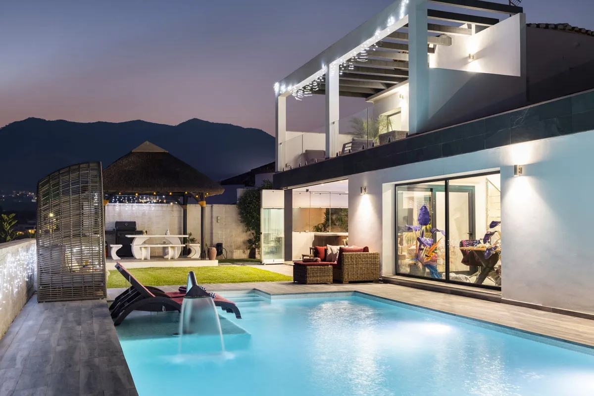 333809c8-afd0-4e47-a0e0-fb6f331ee52e