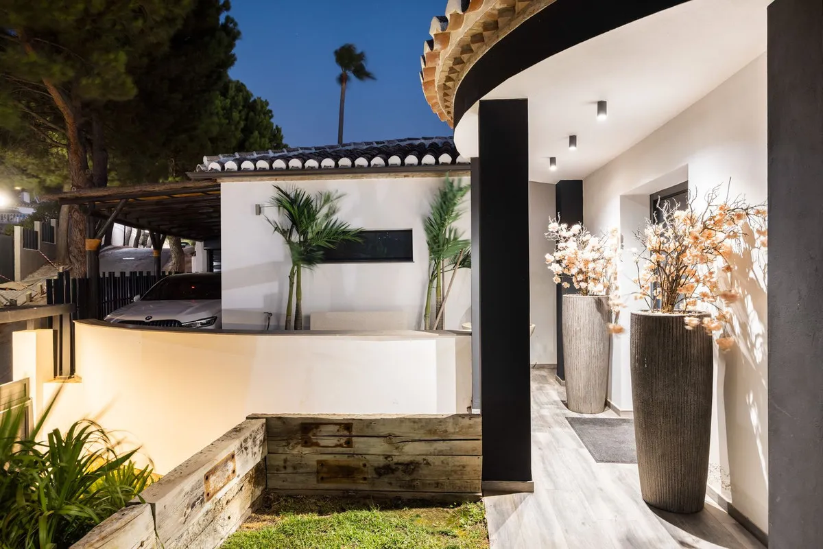 4f4b90a9-469e-4b24-94c9-ea30f4efa0e2