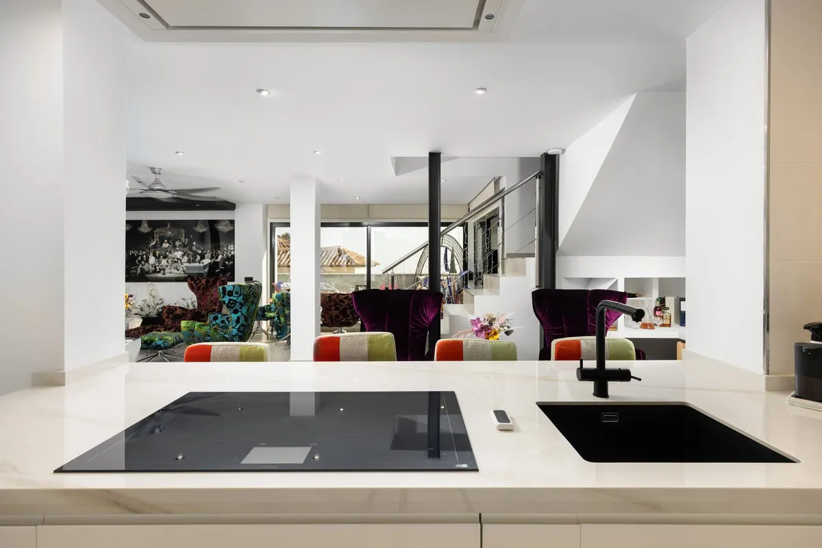 53a1b651-702b-469d-b5a1-5c3b58faa15b