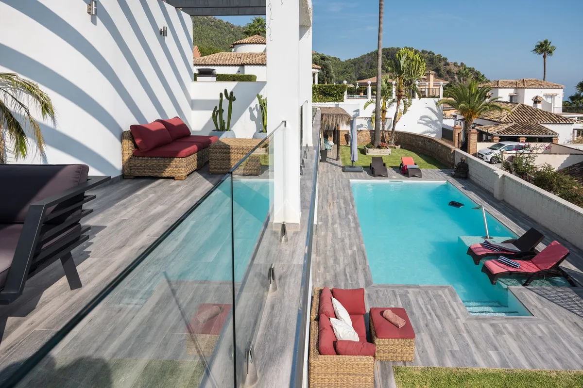 73b7a297-90a9-47d9-a4c4-b855fc505337