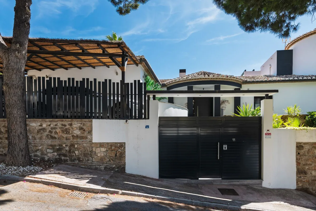 7b450590-05e4-44c9-a53e-1bd028993b91