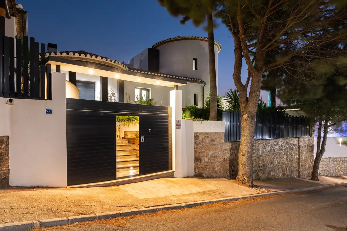 9ca7564f-10d2-4924-92fd-556834a81f4b