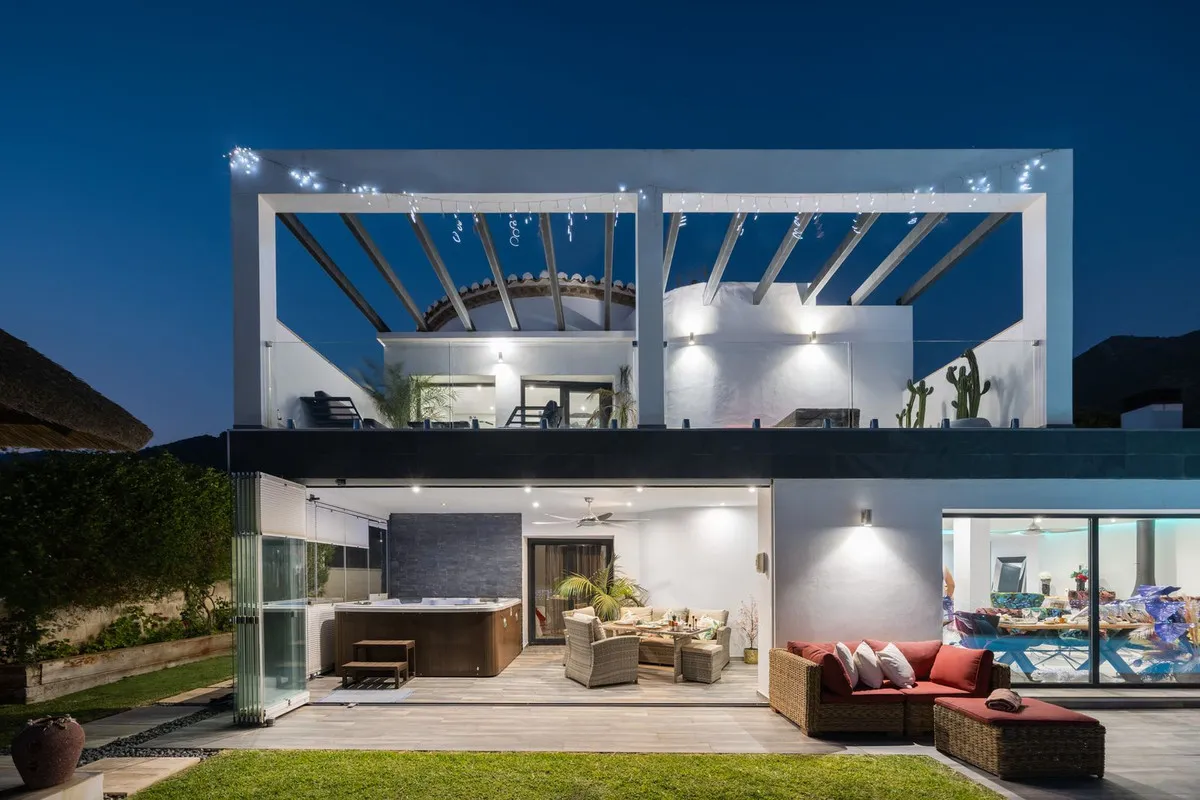 dca009b6-d940-4d57-81de-d23f8a6dd541