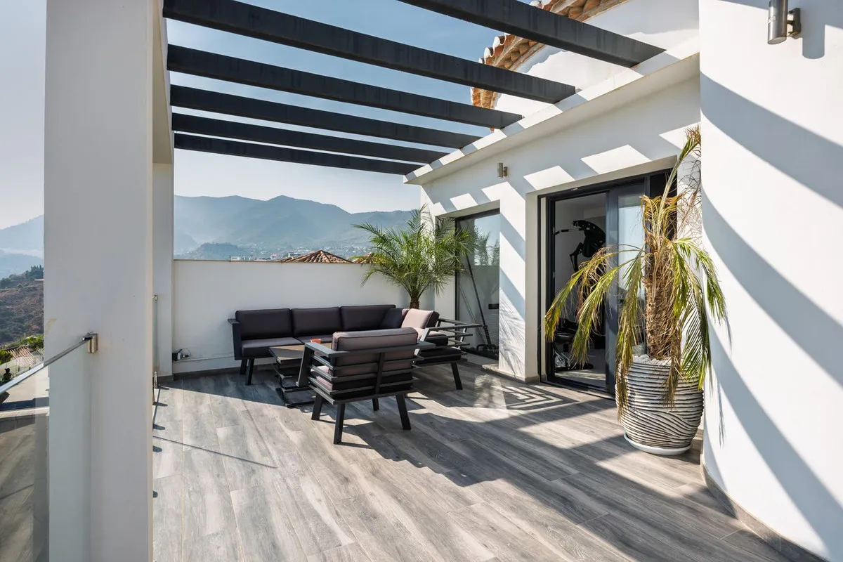 e64300aa-53e1-4b7b-8bd5-05827918f00e