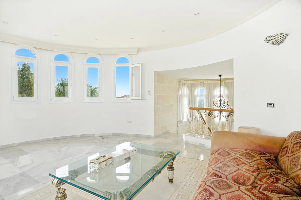 254935c0-3d33-422c-9e19-70cd91c54400