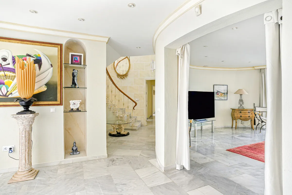 68c2dfab-34c7-407a-81e0-49e9f137de02