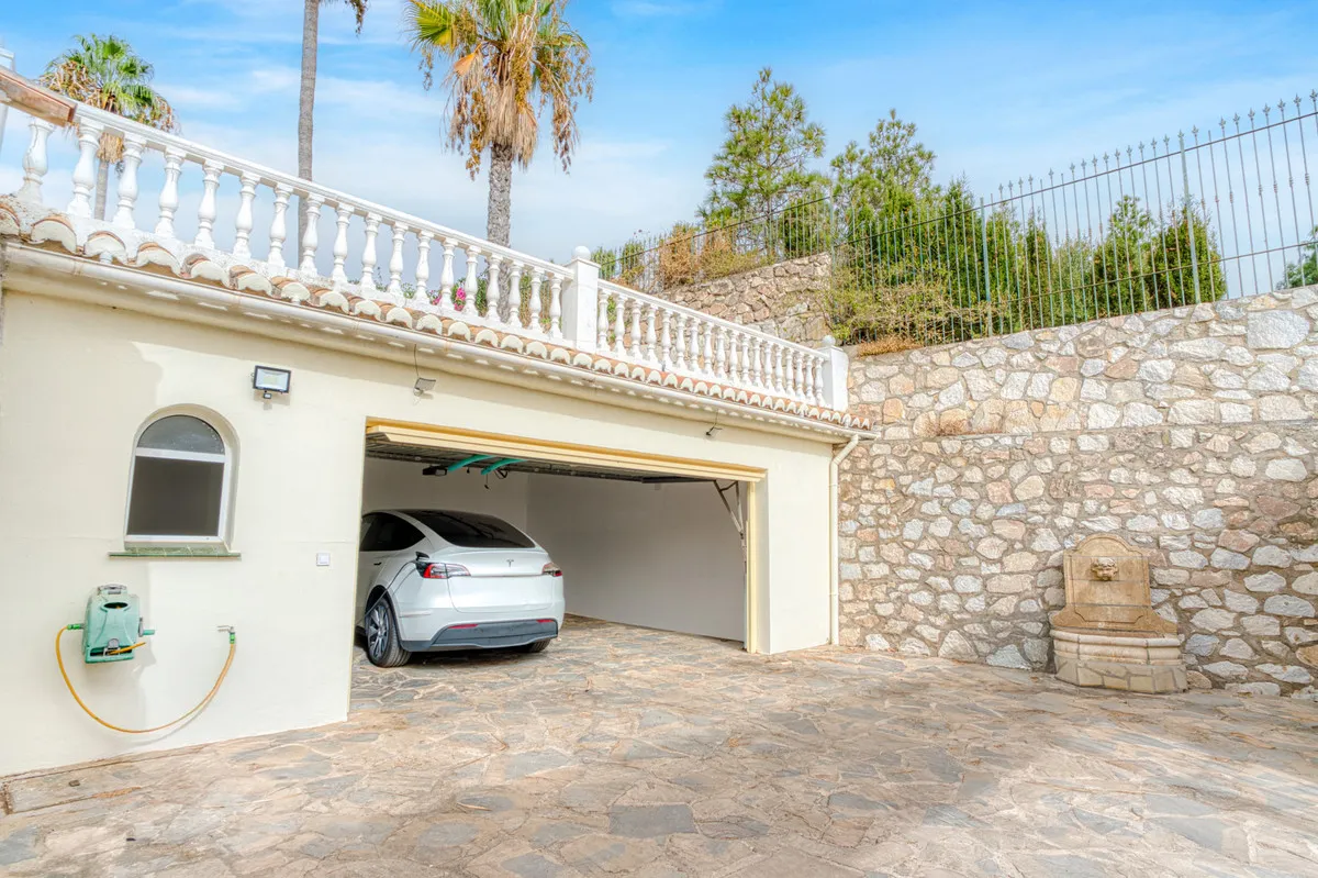 fdf68bb1-a610-4154-b2a0-271f1a91b10d