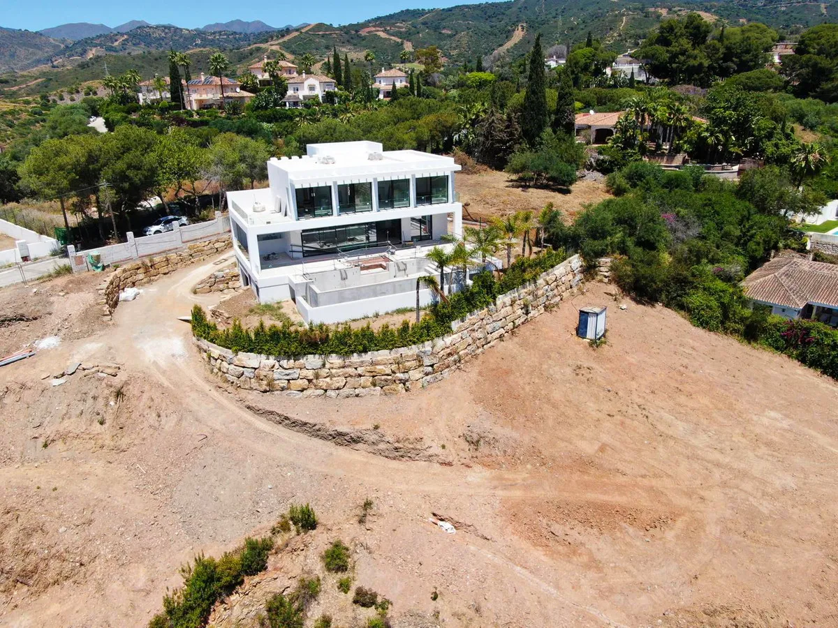 a9cecf9e-3cfa-465f-af04-e4a1b094aefa