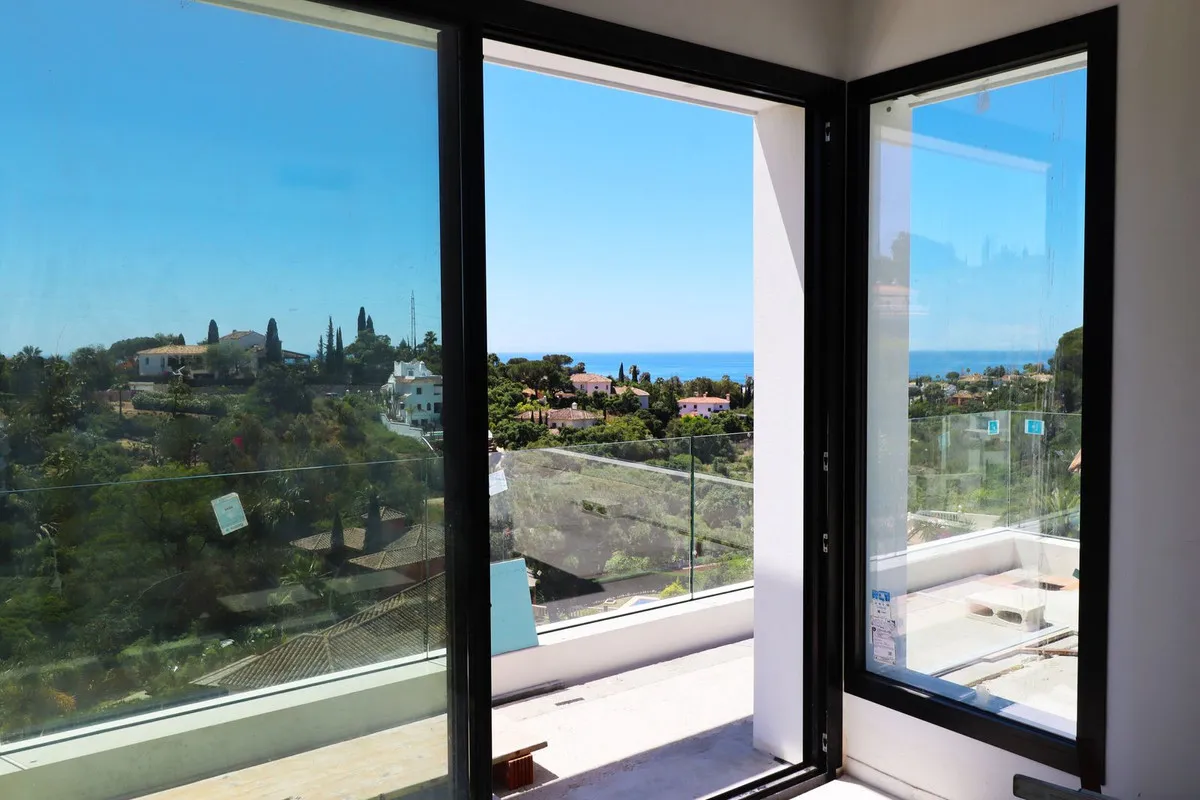 f7281e96-769d-4d45-b31d-c502d6d86e35