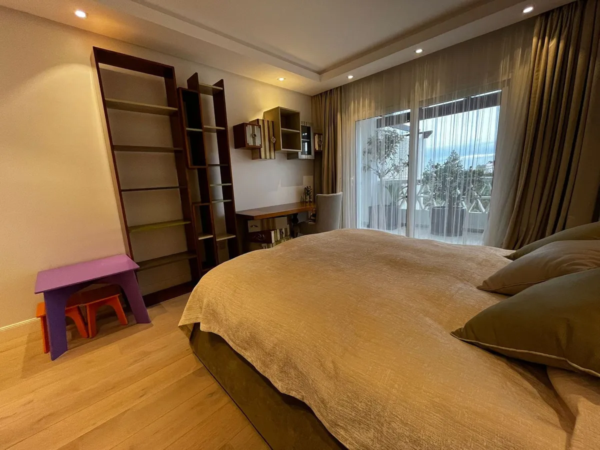 54c963de-a12c-4d0a-837f-d8f6c658b714