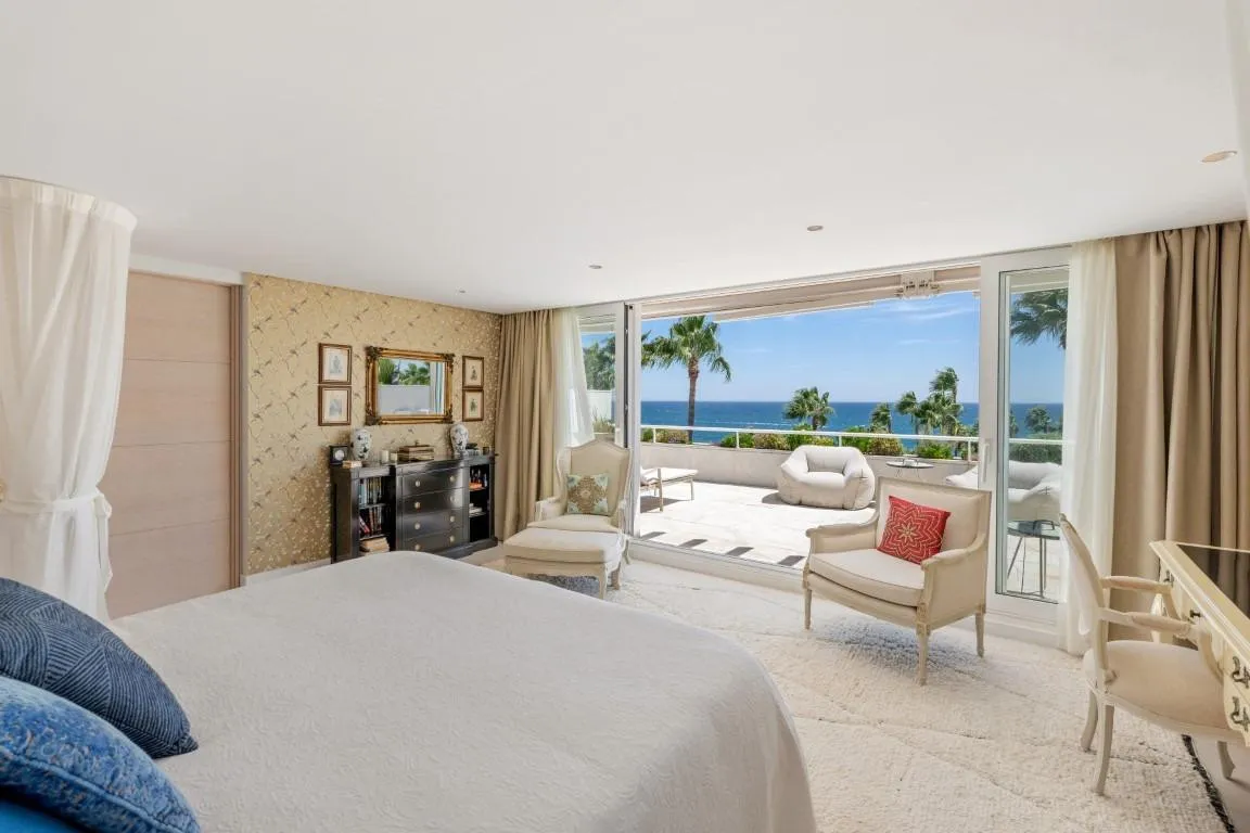 3883860a-4f6c-4c9d-84dd-5249e97bbc1b