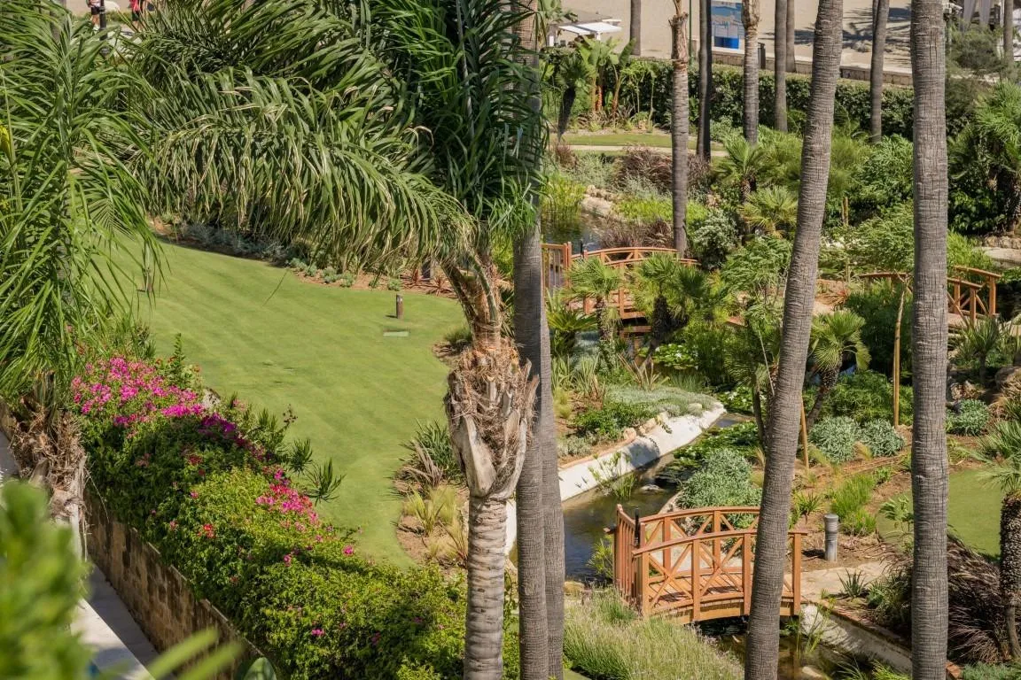 43c525f9-e0ea-4576-bdb9-0a2015e6abb9