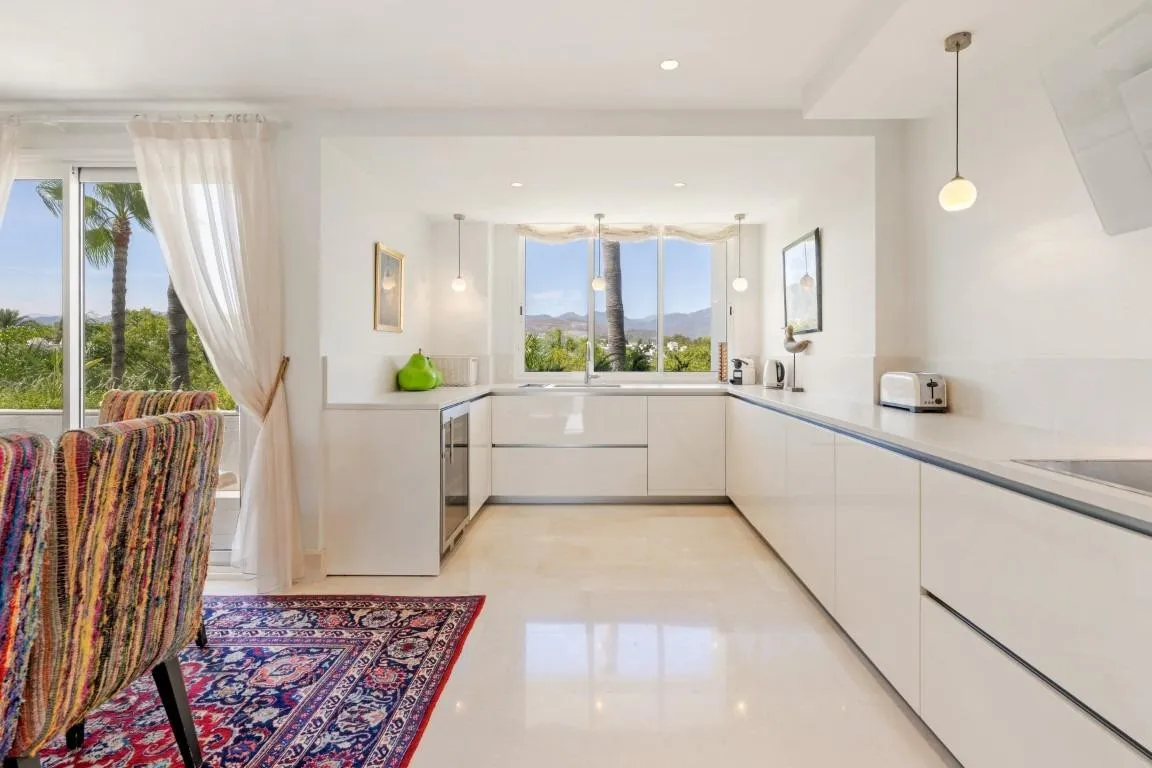 77e0a3d7-95b6-42b7-b04f-db3d9d8b7f0a