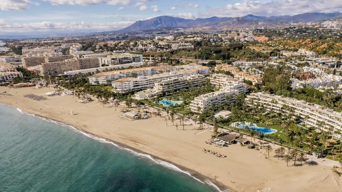 e9f8142c-33e0-43a5-8b69-ab5b04c485c9