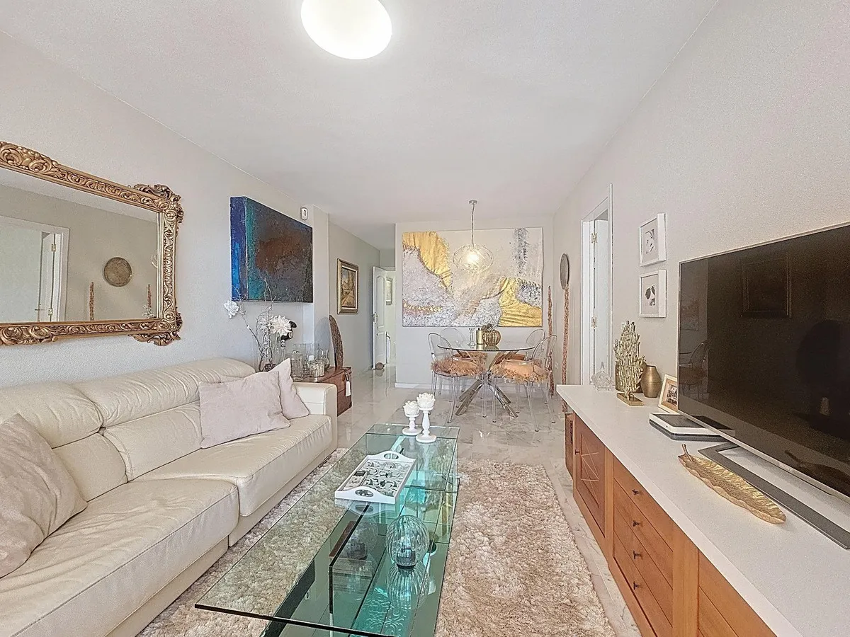 6adb5eef-e66a-4046-98aa-bfe9795d91a1