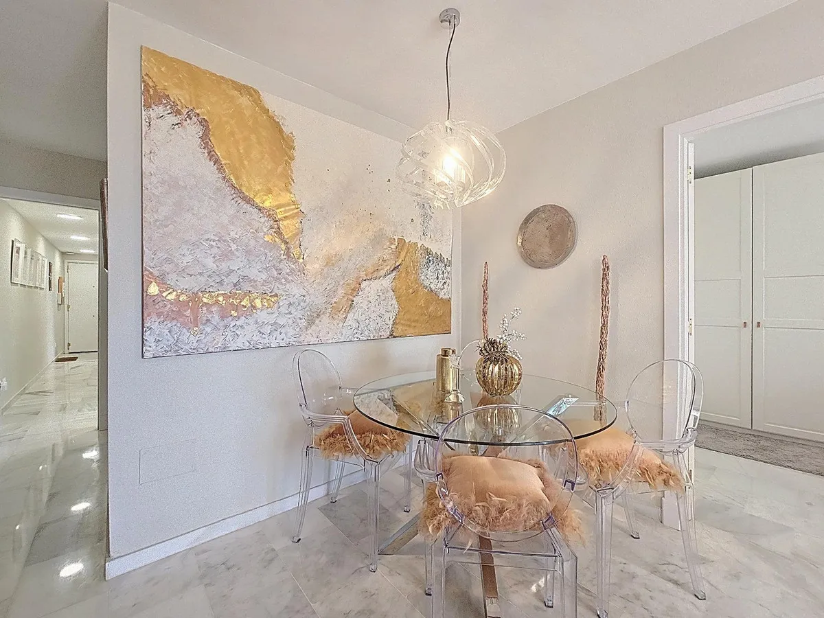 6ecb8e4c-fd12-4cfe-bcca-3eca87cff527