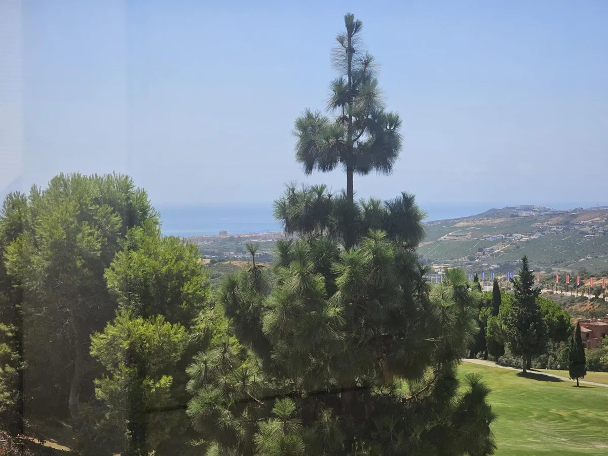 8f2abd8c-6de1-4c78-bb80-6d48dc9fb1e4