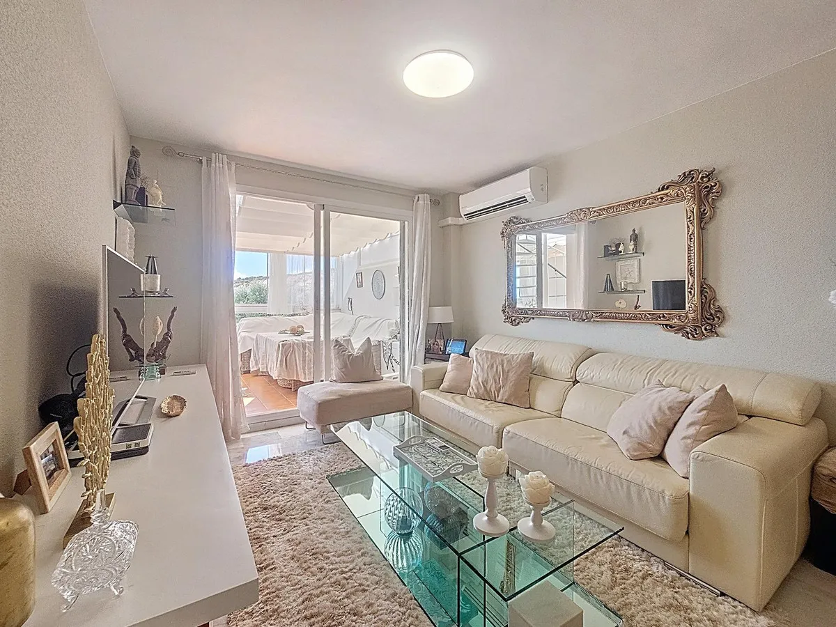 fa519203-3d59-491e-98bb-0d1fe2c4c092