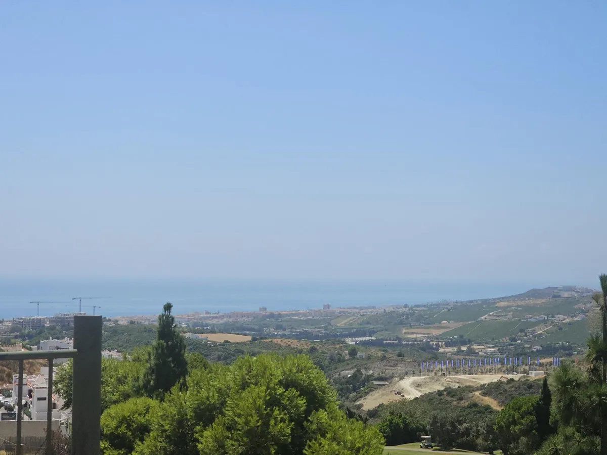 fc7f79e1-8c09-4a7e-9a78-2b472883f599