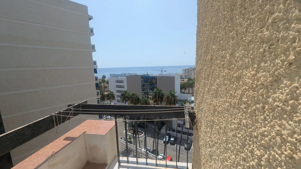 c0139db1-532c-47a3-b570-b7f5f4eec004