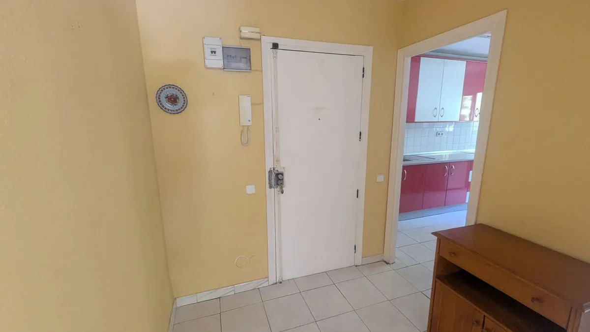 c8f4f027-ffa1-492f-b376-a426fb23872a