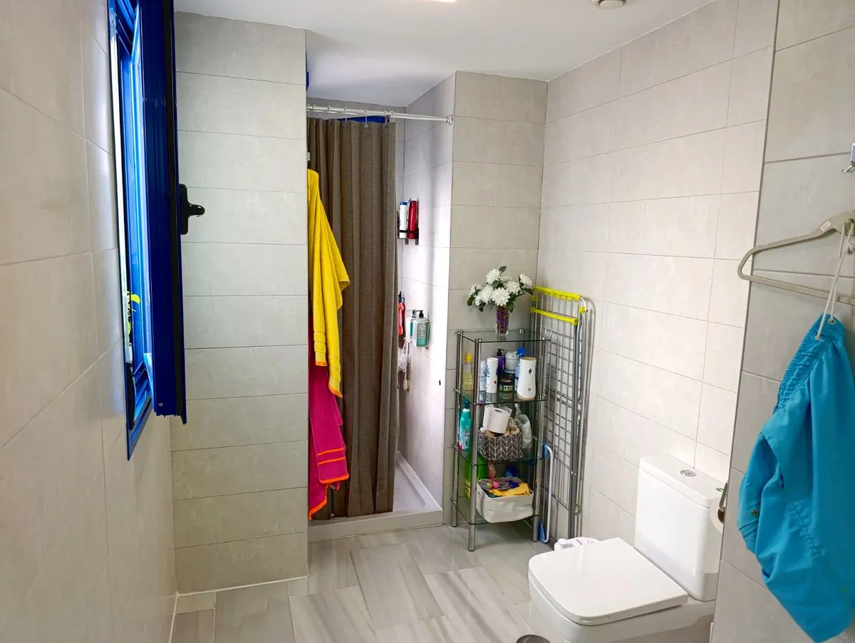 a3219874-09c7-420d-a175-e750ead0f6c6